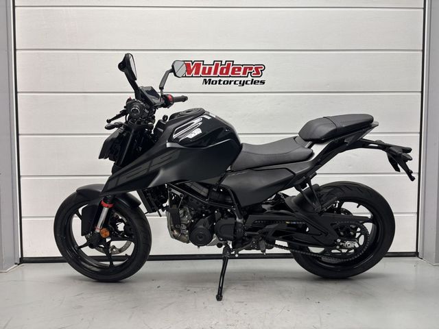 ktm - 125-duke