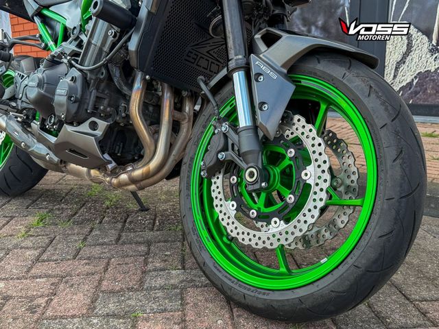 kawasaki - z900