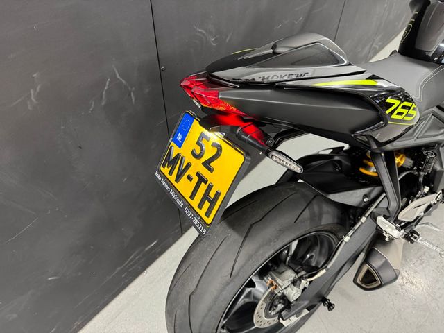 triumph - street-triple-rs