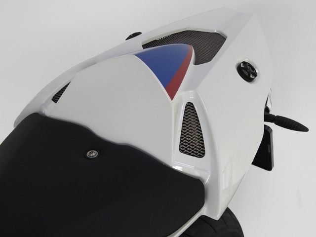 bmw - hp-2-sport