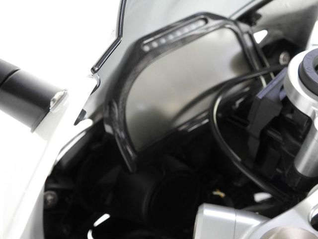 bmw - hp-2-sport