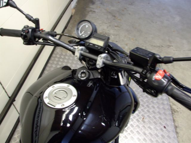 yamaha - mt-03