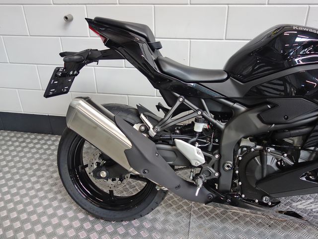 kawasaki - ninja-zx-4rr
