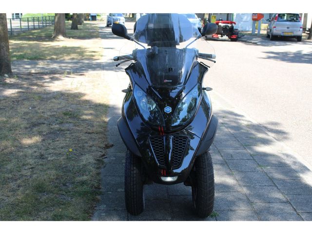 piaggio - mp3-400