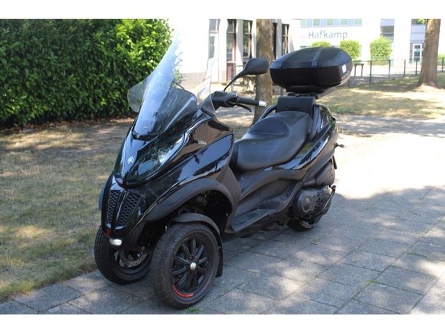 piaggio - mp3-400