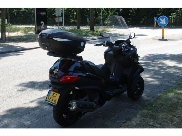 piaggio - mp3-400