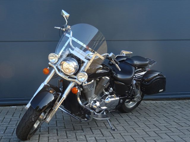 honda - vtx-1800