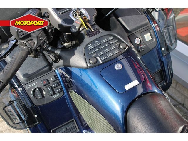 honda - gl-1800-goldwing-abs