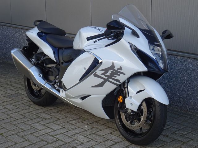 suzuki - gsx-r-1300-hayabusa