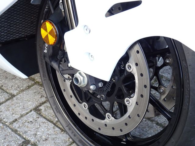 suzuki - gsx-r-1300-hayabusa