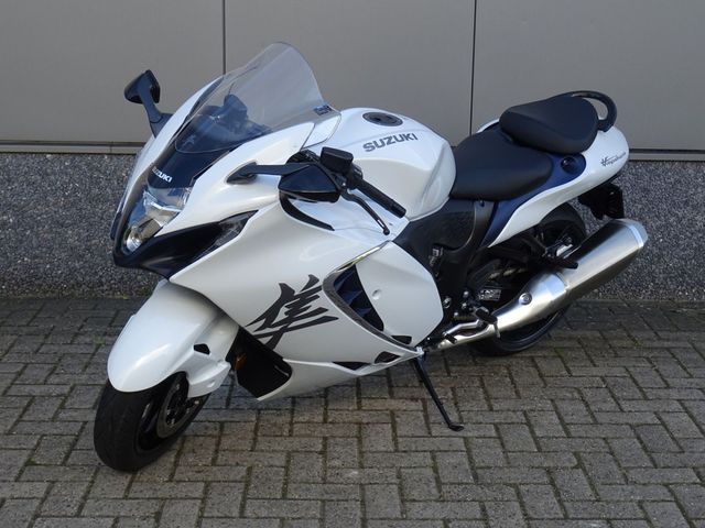 suzuki - gsx-r-1300-hayabusa