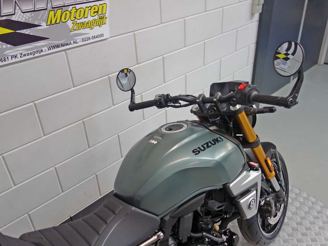 suzuki - gsx-8t
