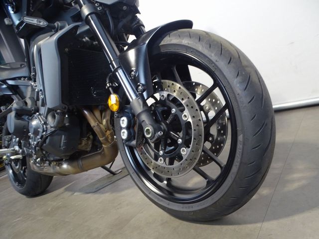 yamaha - mt-09-y-amt