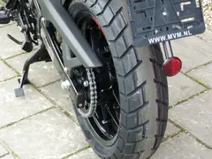Royal Enfield Guerrilla 450 2026 nieuw – foto 8 van 11