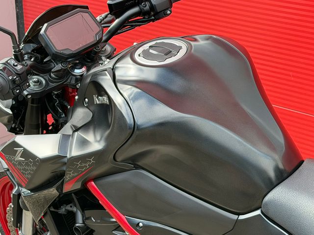 kawasaki - z900-70kw