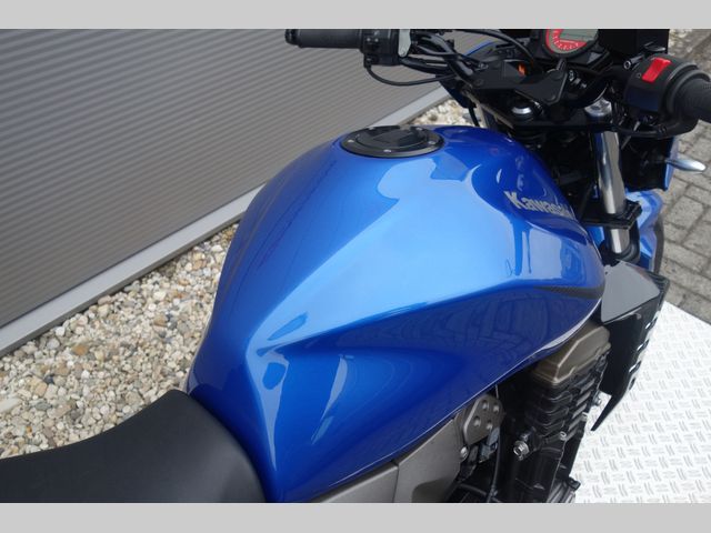 kawasaki - z-750