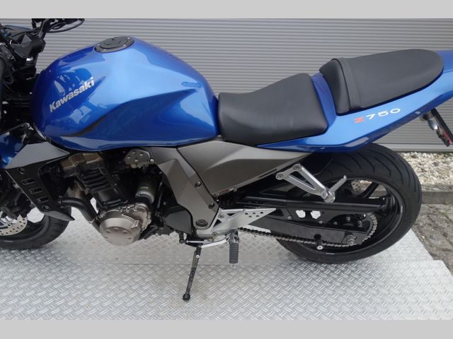 kawasaki - z-750