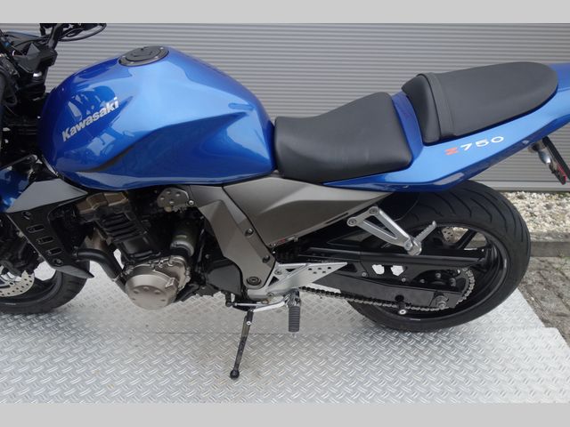 kawasaki - z-750