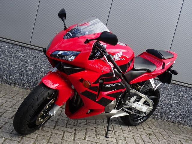 honda - cbr-600-rr