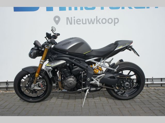 triumph - speed-triple-rs