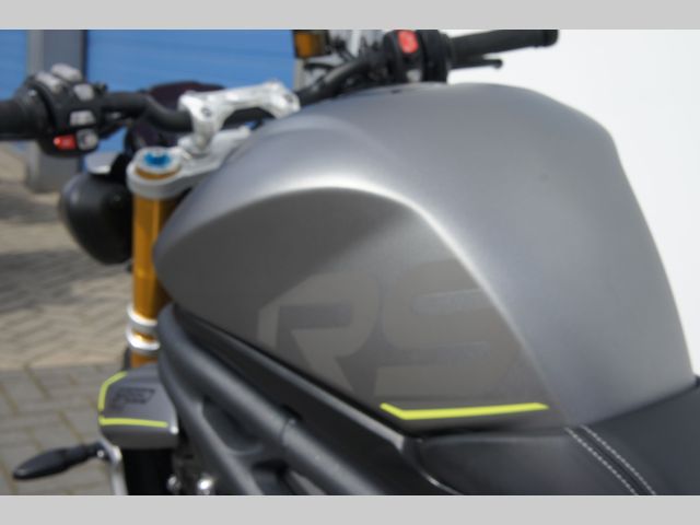 triumph - speed-triple-rs