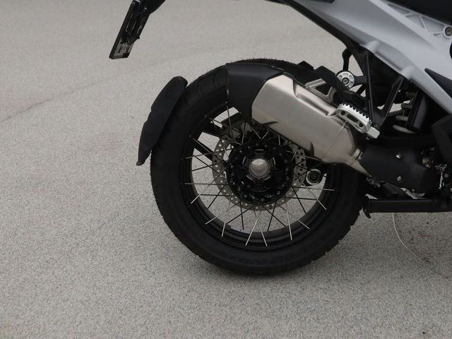 bmw - r-1300-gs
