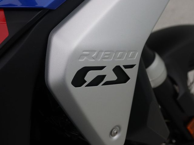 bmw - r-1300-gs