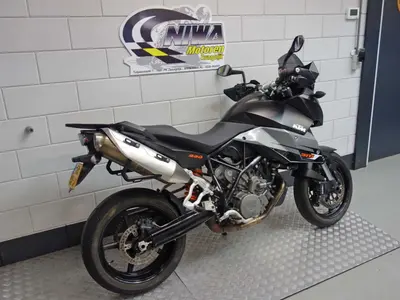 KTM 990 SUPERMOTO – foto 2