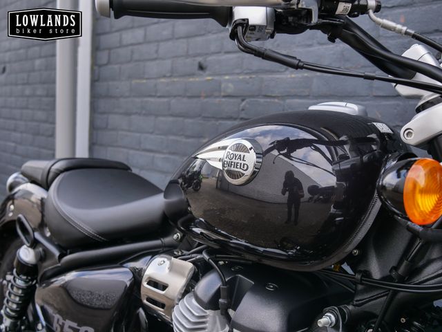 royal-enfield - super-meteor-650