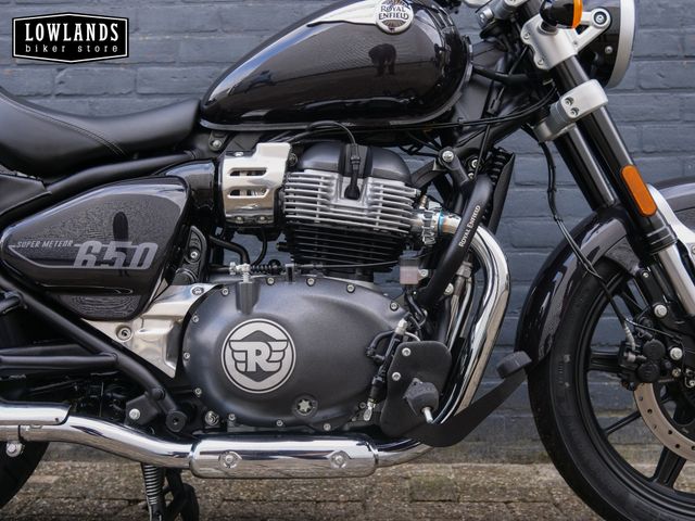 royal-enfield - super-meteor-650