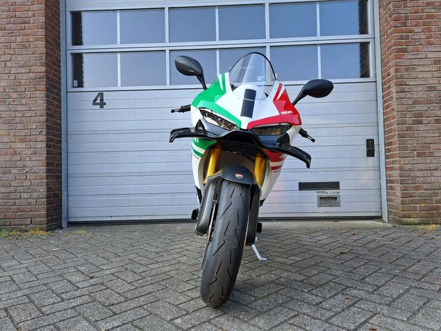 ducati - panigale-v4-tricolore