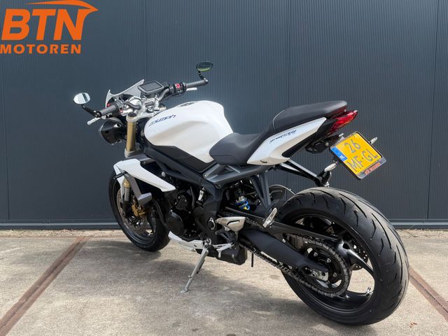 triumph - street-triple-675