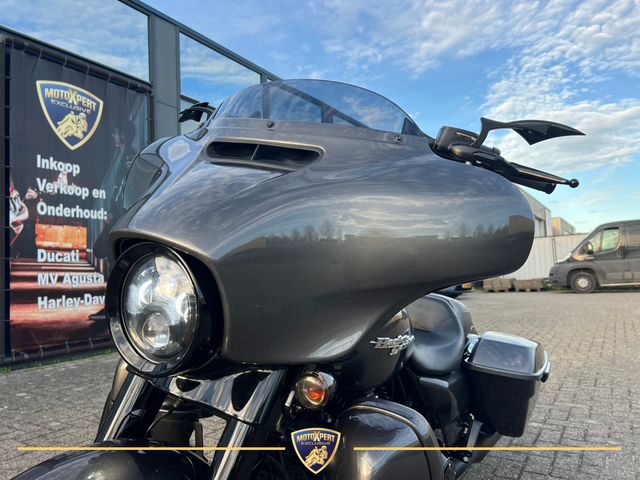 harley-davidson - street-glide-special-flhxs