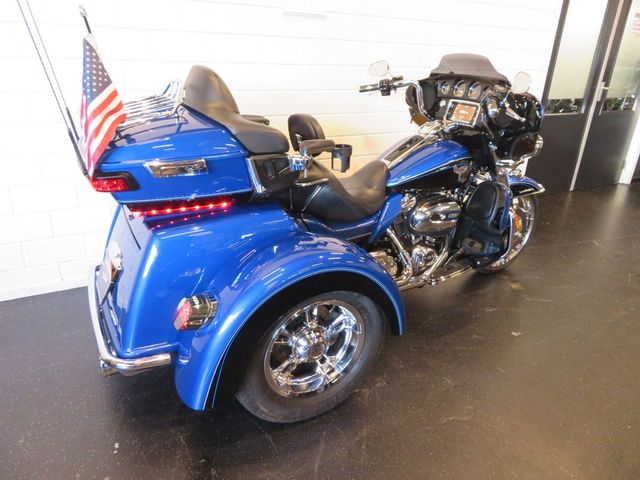 harley-davidson - tri-glide-ultra-classic-flhtcutg