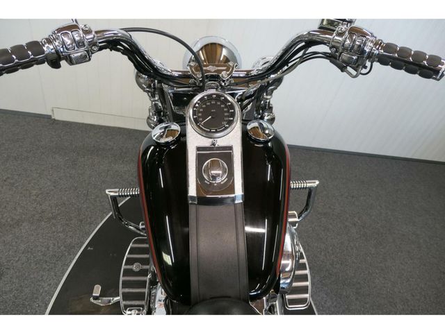 harley-davidson - heritage-softail-classic-flstci