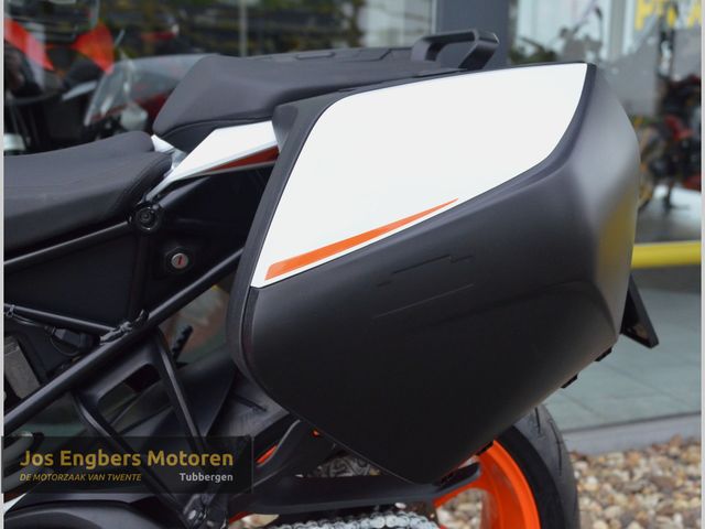 ktm - 1290-super-duke-gt