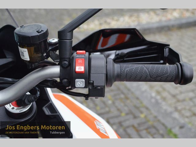 ktm - 1290-super-duke-gt