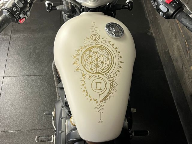 triumph - bonneville-speedmaster