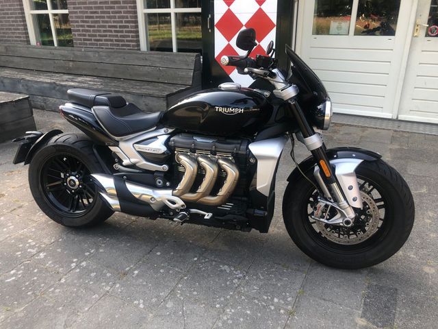 triumph - rocket-iii-r