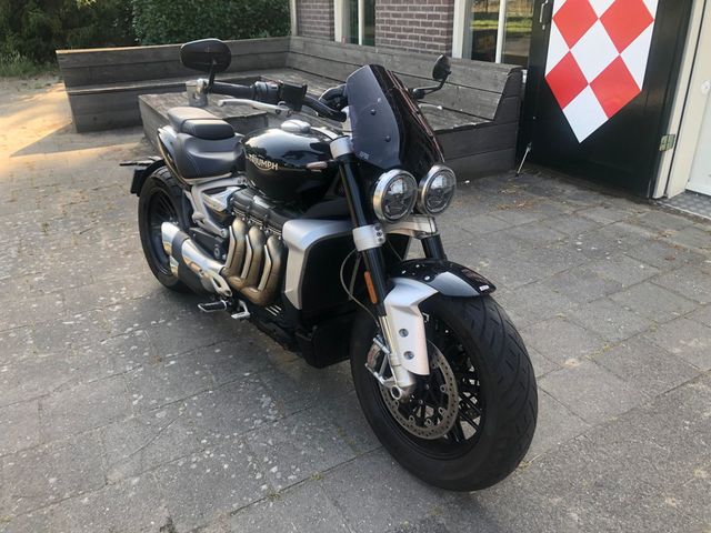triumph - rocket-iii-r