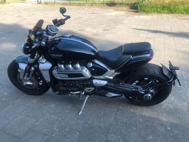 triumph - rocket-iii-r