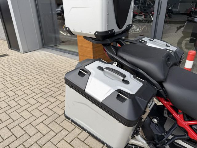 ducati - multistrada-v4-rally