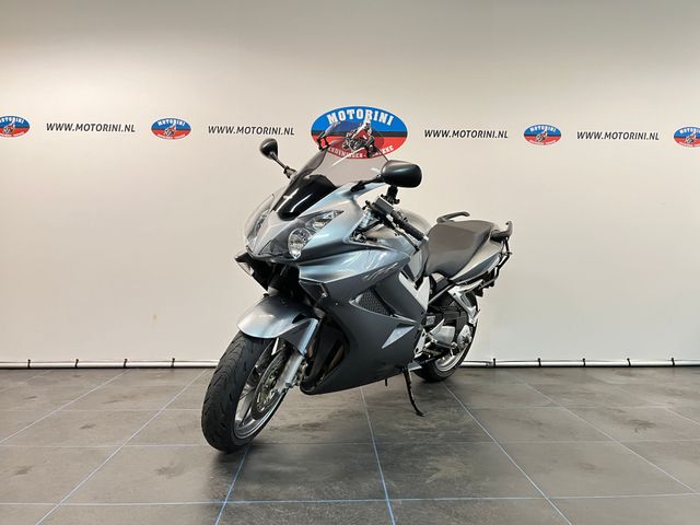 honda - vfr-800
