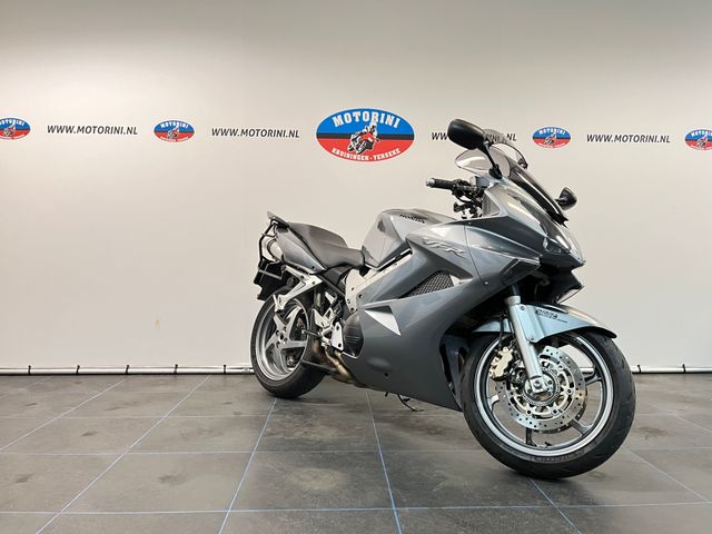 honda - vfr-800