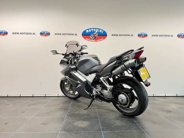 honda - vfr-800