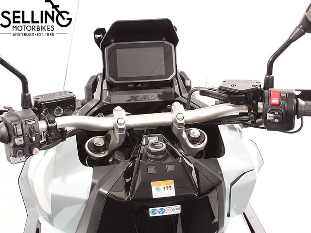 honda - x-adv