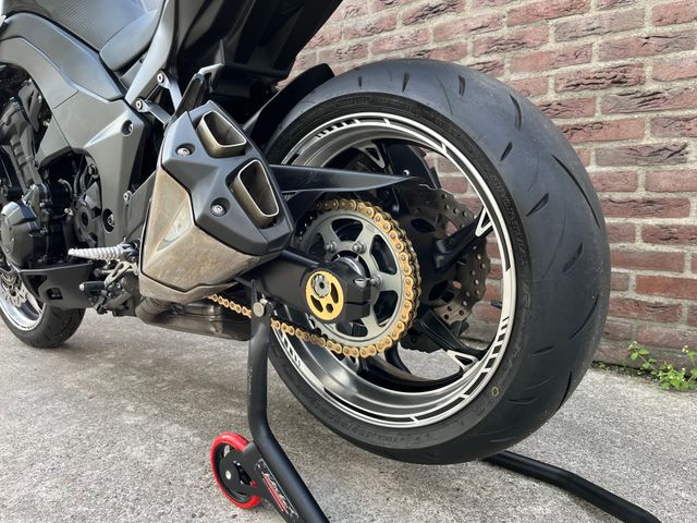 kawasaki - z1000-abs