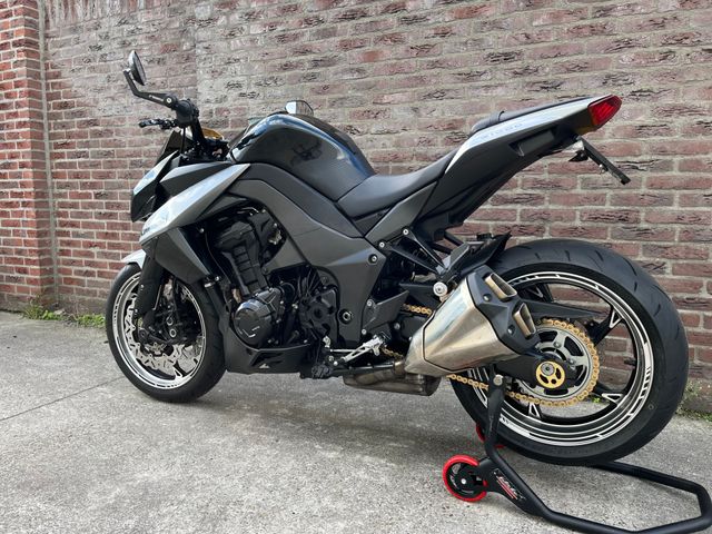 kawasaki - z1000-abs