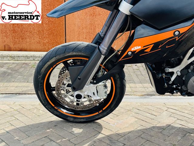 ktm - 990-supermoto-r