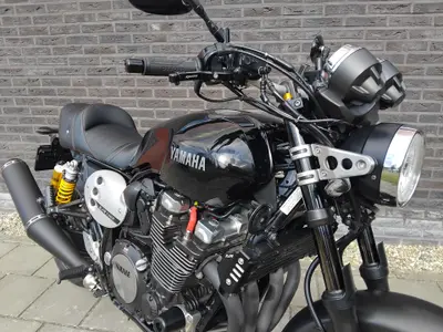 YAMAHA XJR 1300 – foto 4